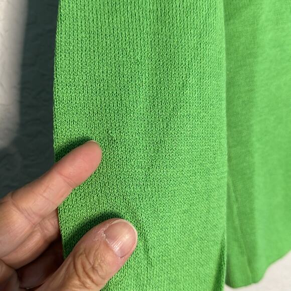 Vintage St John Sport Kelly Green Sweater V Neck Logo Gold Buttons Preppy Twee - Picture 6 of 8